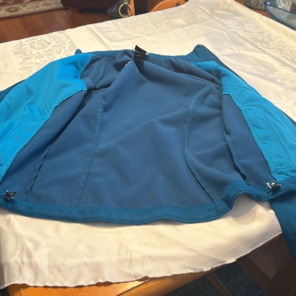 The North Face Jacket - Picture 8 of 8